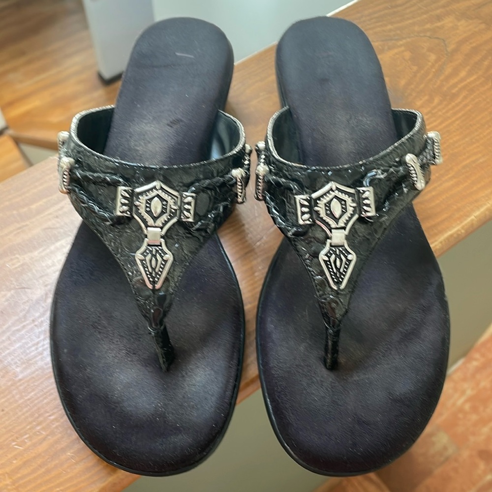 Rialto Size 7 sandals